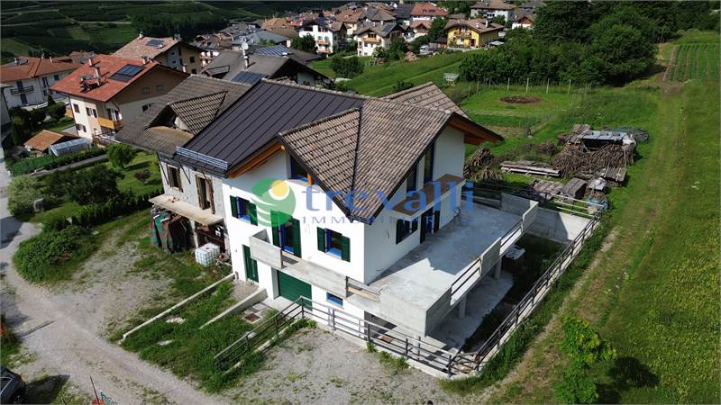 Einfamilienhaus zu verkauf in Cavizzana