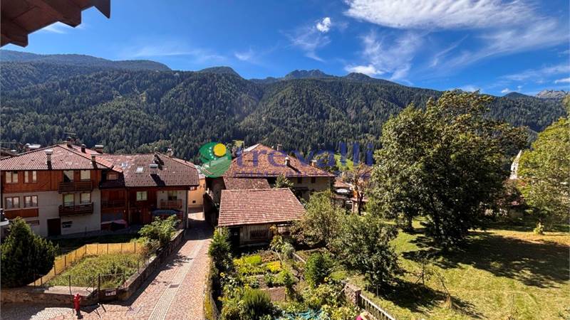Semi Detached House for sale in Mezzana